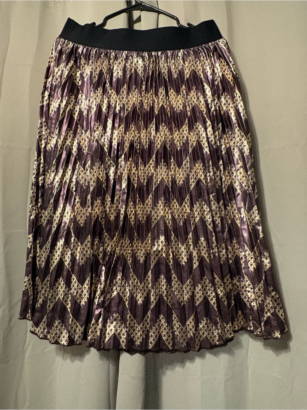 LuLaRoe Purple and Gold Pleated Chevron Midi Skirt